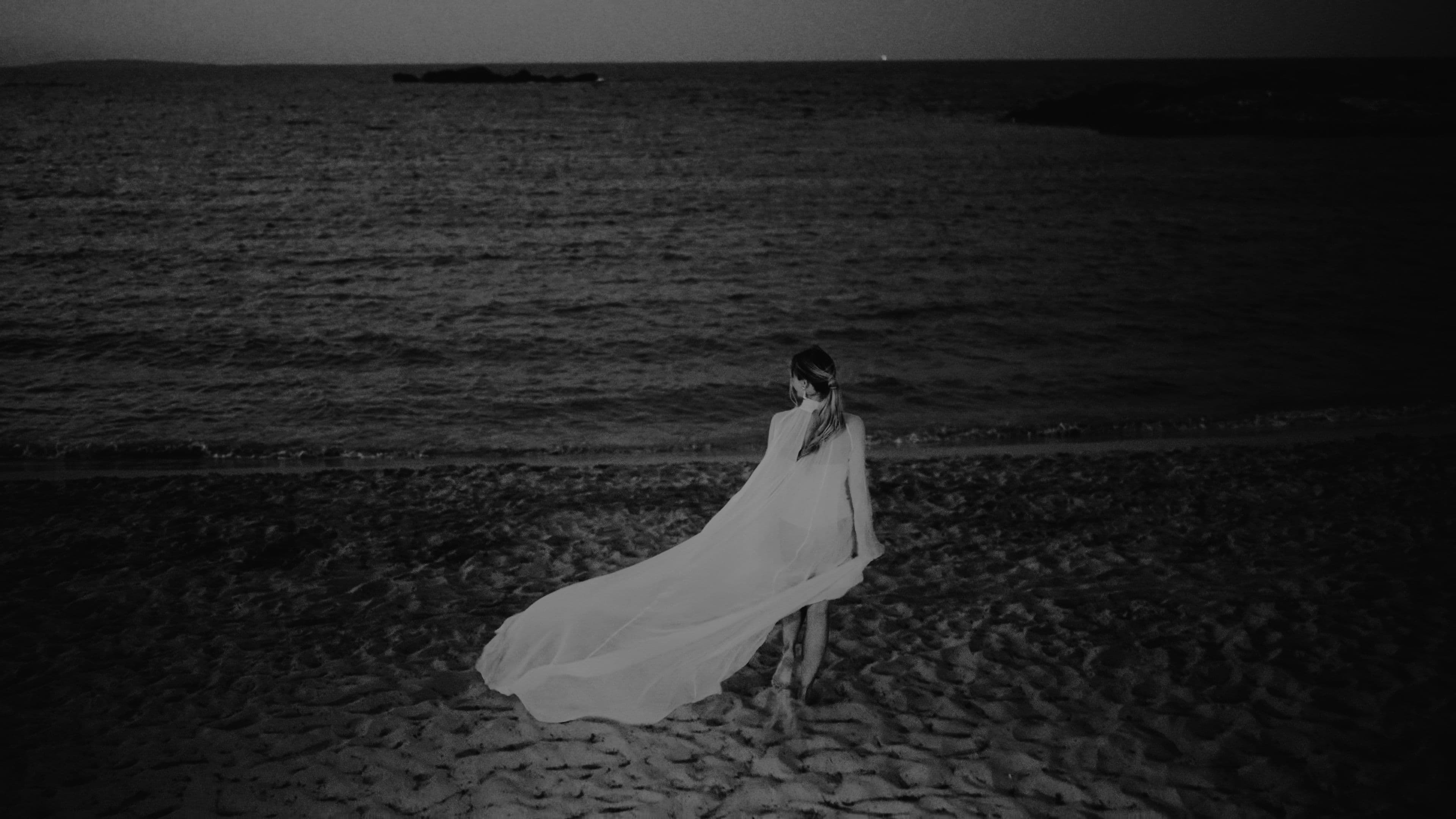 bride in formentera beach
